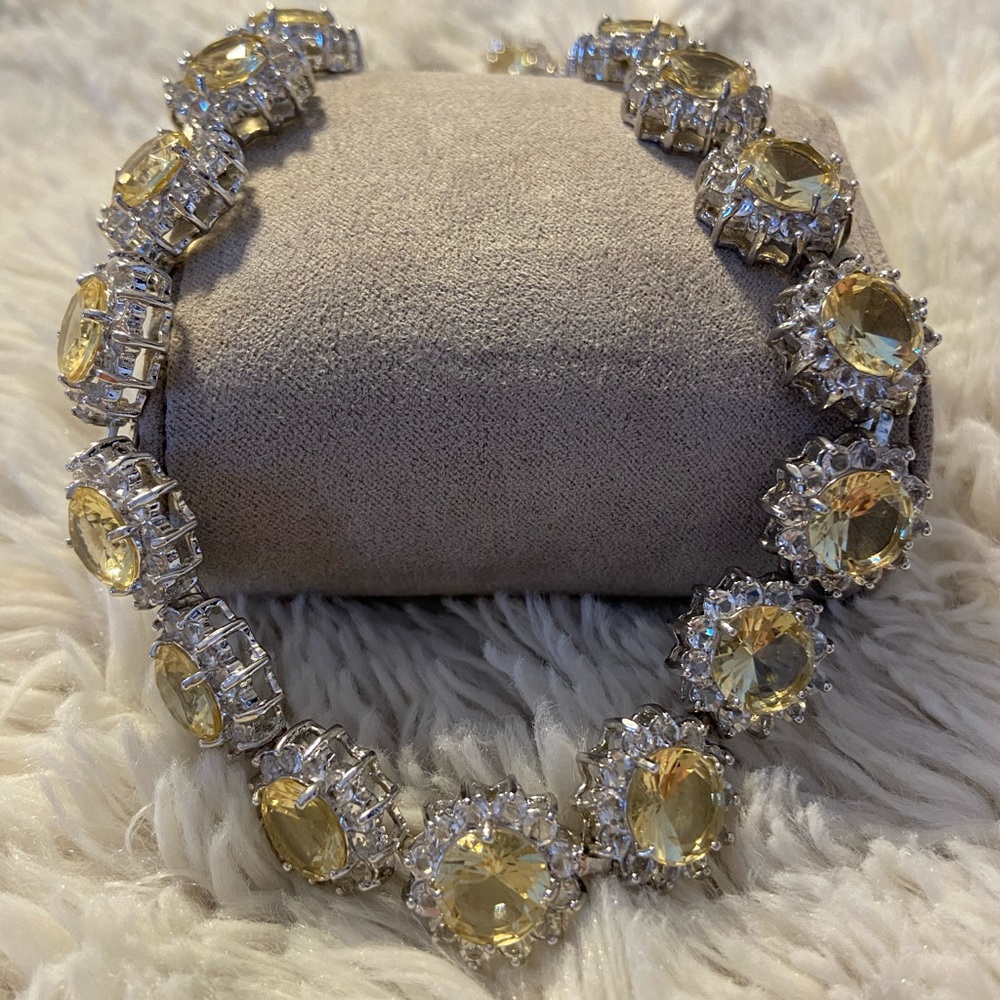 Statement Necklace - Picture 6 of 7